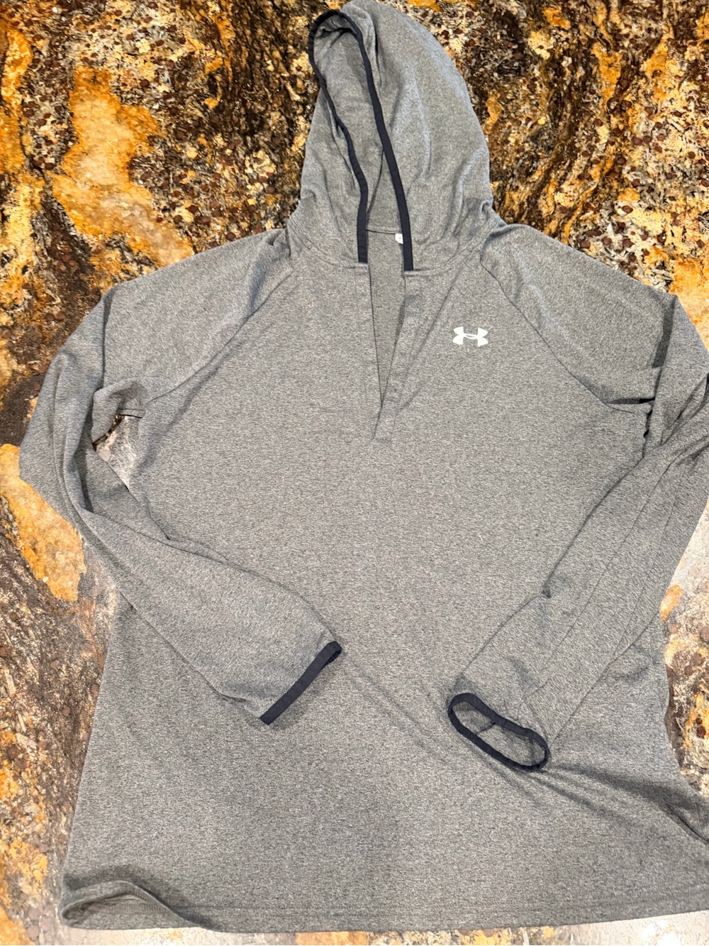 Under  Heather Gray Hooded Performance Pullover